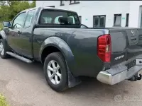 Usata Nissan Navara 190 CV (139 kW) 2014 Grigio Pick-up