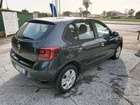 Usata Dacia Sandero Lauréate 75 CV (55 kW) 2017 Grigio Berlina