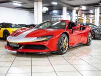 Usata Ferrari SF90 999 CV (734 kW) 2021 Rosso corsa Coupé