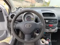 Usata Toyota Aygo 68 CV (50 kW) 2006 Grigio Utilitaria