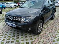 Usata Dacia Duster Lauréate 110 CV (80 kW) 2017 Grigio SUV