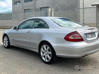 Usata Mercedes CLK270 Avantgarde 169 CV (124 kW) 2004 Grigio Coupé