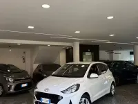 Usata Hyundai i10 67 CV (49 kW) 2023 Bianco Utilitaria