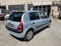 Gebraucht Renault Clio II Expression 58 PS (42 kW) 2003 Grau Kleinwagen