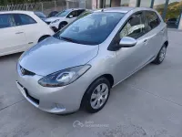 Usata Mazda 2 75 CV (55 kW) 2007 Grigio Utilitaria