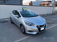 Gebraucht Nissan Micra Acenta 90 PS (66 kW) 2018 Grau Kleinwagen