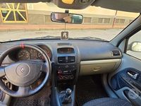Usata Renault Clio II 54 CV (39 kW) 2003 Blu Berlina