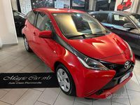 Usata Toyota Aygo X-wave 69 CV (50 kW) 2015 Rosso Utilitaria