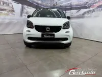Begagnad Smart ForFour Passion 71 HK (52 kW) 2019 Vit Halvkombi