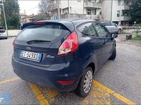 Begagnad Ford Fiesta 92 HK (67 kW) 2015 Blå Halvkombi