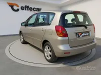 Usata Toyota Corolla 135 CV (99 kW) 2003 Grigio Station wagon