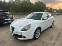 Usata Alfa Romeo Giulietta 120 CV (88 kW) 2020 Bianco Utilitaria
