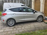Usata Ford Fiesta Titanium 86 CV (63 kW) 2018 Grigio Utilitaria
