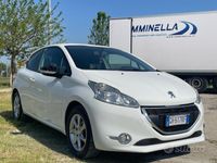 usata Peugeot 208 1.2 benzina