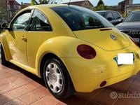 Usata VW New Beetle 90 CV (66 kW) 2000 Giallo Utilitaria