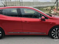Usata Renault Clio V Intens 101 CV (74 kW) 2021 Rosso Utilitaria