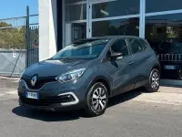 Usata Renault Captur Initiale Paris 90 CV (66 kW) 2018 Bluazzurro SUV