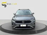 Usata VW T-Roc Life 150 CV (110 kW) 2023 Grigio SUV