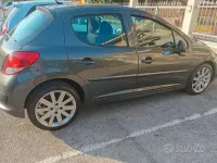 Usata Peugeot 207 109 CV (80 kW) 2010 Grigio Berlina