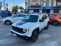 Begagnad Jeep Renegade Trailhawk 170 HK (125 kW) 2018 Vit SUV
