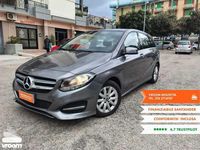 Usata Mercedes B180 Premium 109 CV (80 kW) 2017 Grigio Monovolume