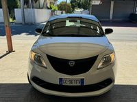 Usata Lancia Ypsilon 69 CV (50 kW) 2021 Bianco Utilitaria