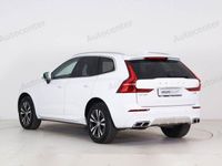 usata Volvo XC60 B4 (d) AWD Geartronic Momentum Pro