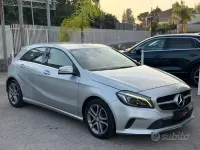 Usata Mercedes A180 109 CV (80 kW) 2017 Grigio Utilitaria