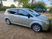 Usata Toyota Corolla 110 CV (80 kW) 2004 Argento Station wagon