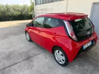 Usata Toyota Aygo X-cite 69 CV (50 kW) 2016 Rosso Utilitaria
