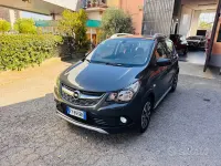 Usata Opel Karl Rocks 73 CV (53 kW) 2019 Grigio Utilitaria