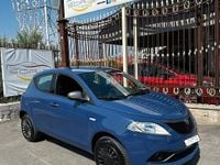 Usata Lancia Ypsilon 85 CV (62 kW) 2018 Blu Utilitaria