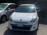 Usata Renault Clio III 75 CV (55 kW) 2012 Bianco Berlina