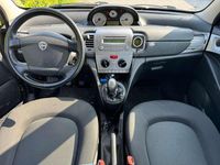 Begagnad Lancia Ypsilon 75 HK (55 kW) 2011 Brun Halvkombi