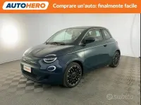 Usata Fiat 500e La Prima 86 kW (118 CV) 2021 Bluazzurro Utilitaria