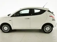 Usata Lancia Ypsilon Silver 69 CV (50 kW) 2017 Bianco Utilitaria