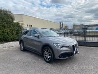 Usata Alfa Romeo Stelvio Super 210 CV (154 kW) 2017 Grigio SUV