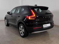 Usata Volvo XC40 Momentum 150 CV (110 kW) 2021 Nero SUV