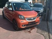 Usata Smart ForFour Basis 70 CV (51 kW) 2014 Arancione Utilitaria