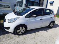 Usata Kia Venga LX 77 CV (56 kW) 2010 Bianco Utilitaria