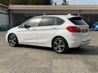 Usata BMW 218 Active Tourer Sport Line 150 CV (110 kW) 2017 Bianco Monovolume
