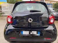 Usata Smart ForFour 71 CV (52 kW) 2018 Nero Utilitaria