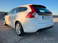 Usata Volvo V60 163 CV (119 kW) 2012 Bianco Station wagon