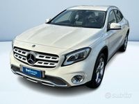 Usata Mercedes GLA200 135 CV (99 kW) 2017 Bianco SUV