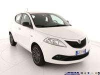 Usata Lancia Ypsilon Gold 69 CV (50 kW) 2021 Bianco Utilitaria