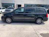 Usata Lancia Voyager Gold 163 CV (119 kW) 2012 Nero Monovolume