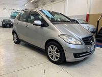 Usata Mercedes A150 Executive 95 CV (69 kW) 2011 Argento Berlina