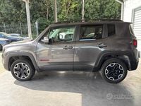 Usata Jeep Renegade Trailhawk 170 CV (125 kW) 2016 Grigio SUV