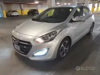 Usata Hyundai i30 136 CV (100 kW) 2015 Grigio Berlina