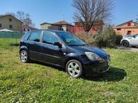 Usata Ford Fiesta Ghia 75 CV (55 kW) 2007 Nero Utilitaria